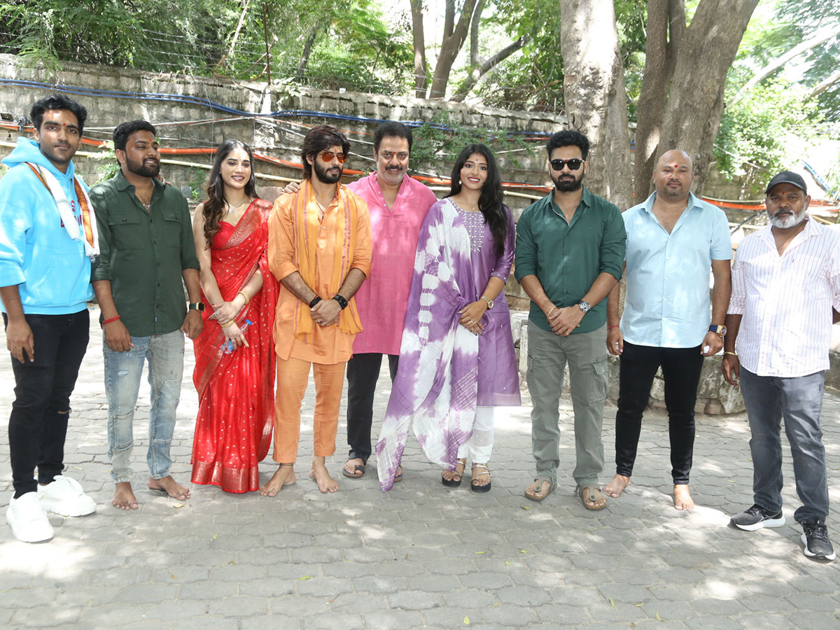 Naa_20Nirikshana_20Movie_20Grand_20Opening_20ceremony_20photos__20_289_29.jpg 9