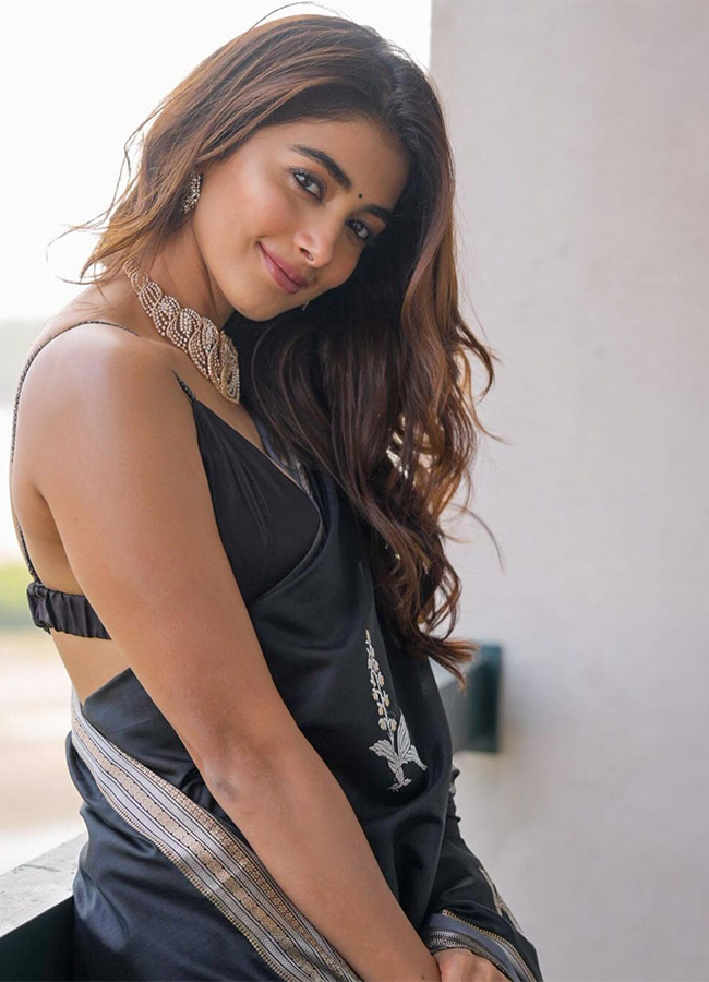 actress_20pooja_20hegde_20birthday_20special_20photos_22.jpg 10