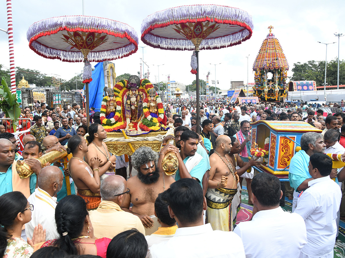 dussehra_20brahmotsavam_20in_20tirumala_20photos__20_287_29.jpg 7