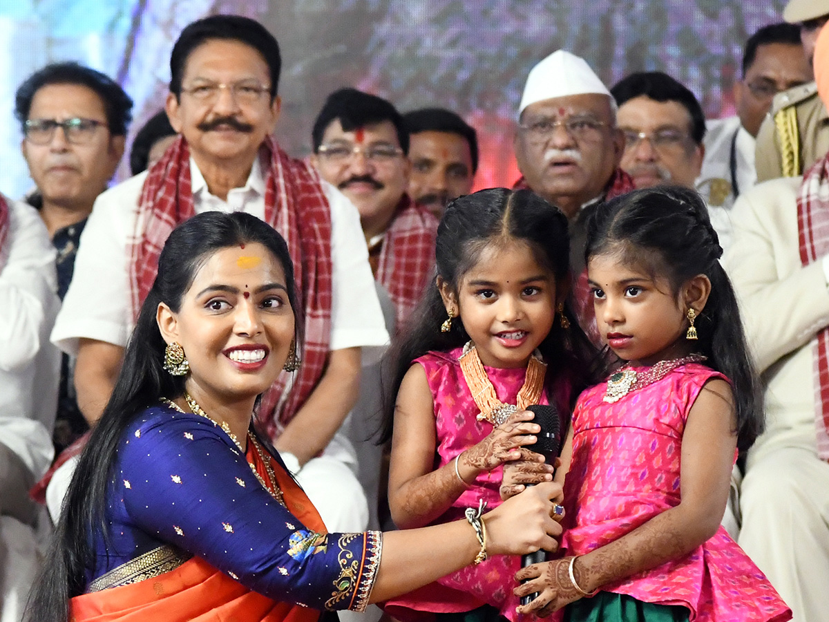 Bandaru_20Dattatreya_20Alai_20Balai_202024_20Photos__20_2815_29.jpg 15