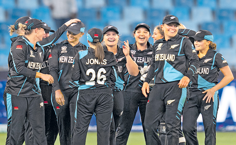 NEWZEALAND-WOMEN-KUSH1.jpg