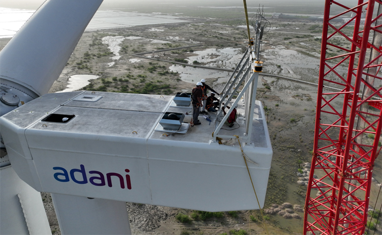 adani01.jpg