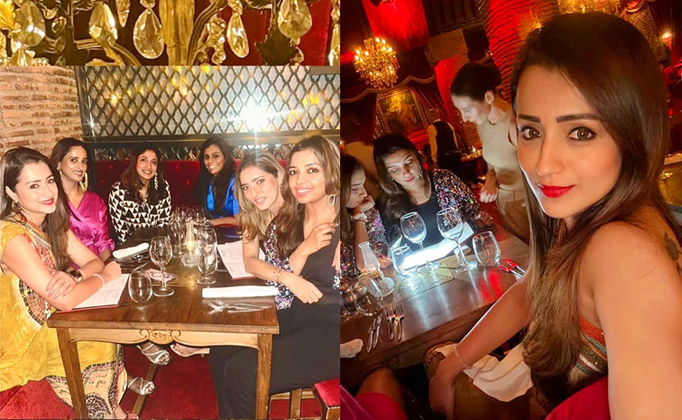Heroine_20Trisha_20on_20Morocco_20tour_20with_20producer_20Photos_20_2811_29.jpg 1