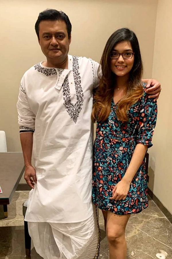 Hiya-Chatterjee-15.jpg 16