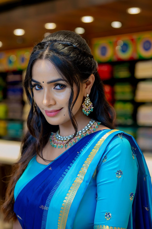 Shobha-Shetty-2.jpg 3