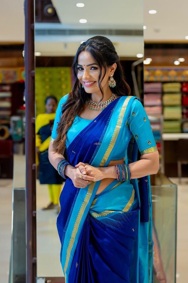 Shobha-Shetty-6.jpg 7