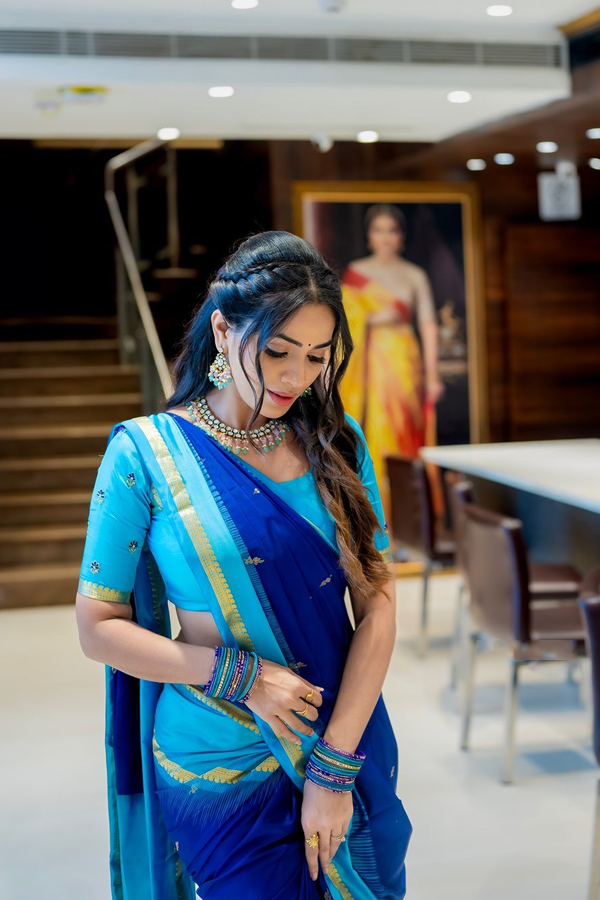 Shobha-Shetty-7.jpg 8