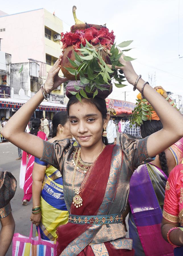 Vizianagaram_20_20Pydithalli_20Ammavari_20Sirimanotsavam_202024_12.jpg 12