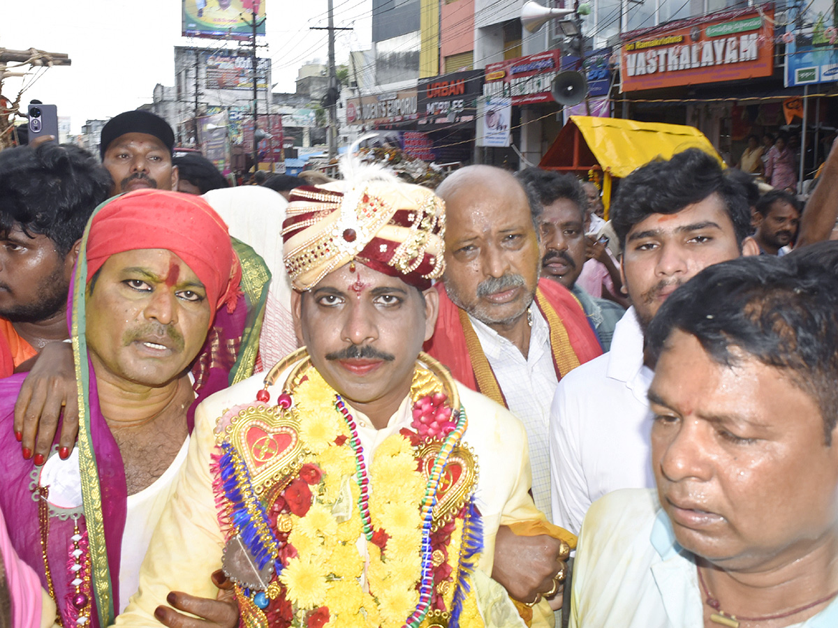 Vizianagaram_20_20Pydithalli_20Ammavari_20Sirimanotsavam_202024_15.jpg 15