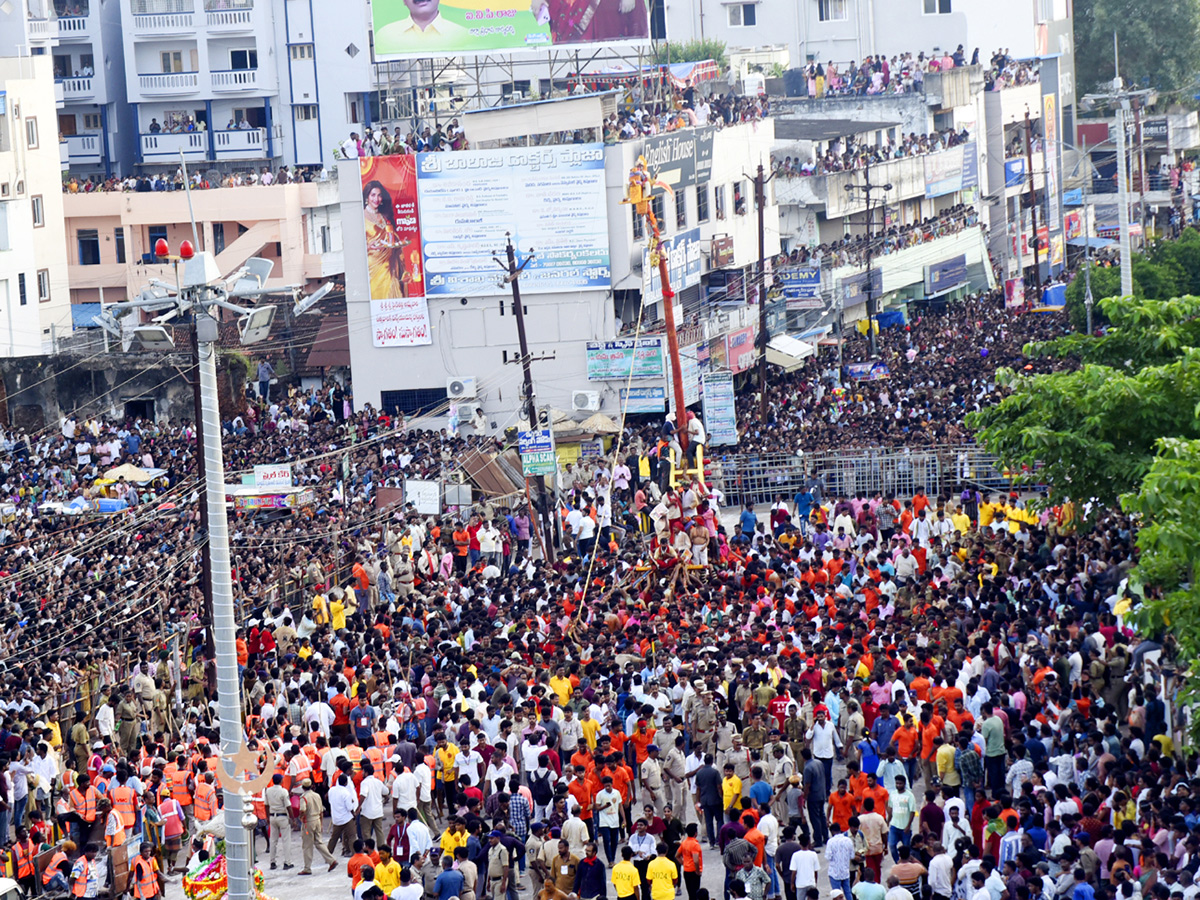 Vizianagaram_20_20Pydithalli_20Ammavari_20Sirimanotsavam_202024_32.jpg 31