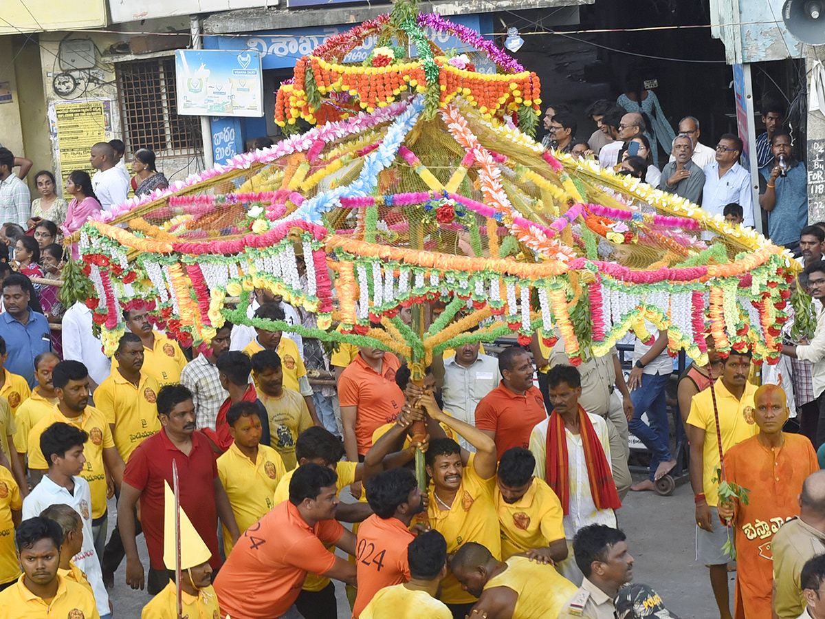 Vizianagaram_20_20Pydithalli_20Ammavari_20Sirimanotsavam_202024_8.jpg 8