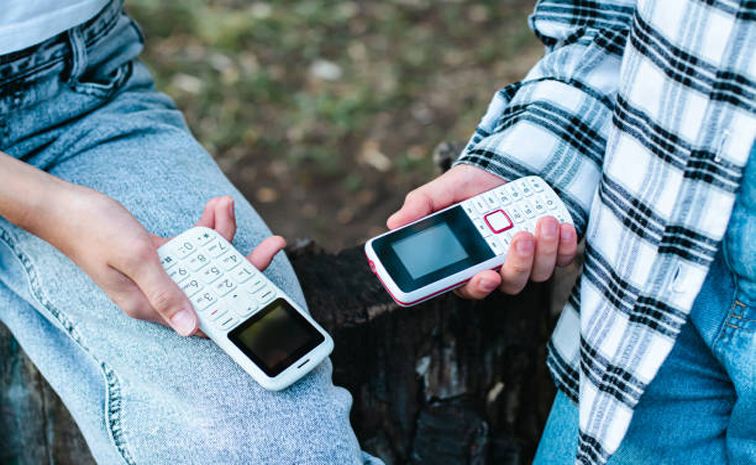 feature_20phone01.jpg