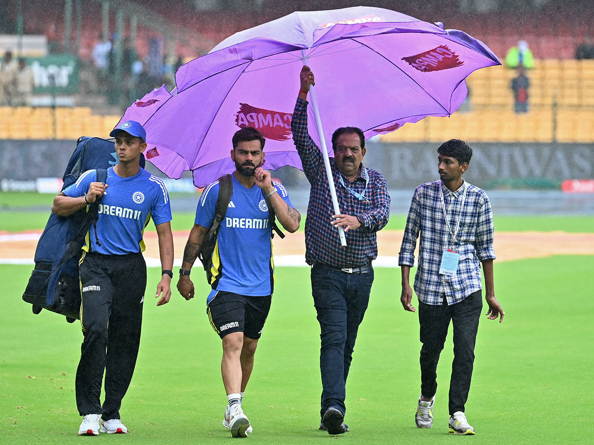 first_20cricket_20test_20match_20between_20India_20and_20New_20Zealand__20_282_29.jpg 2
