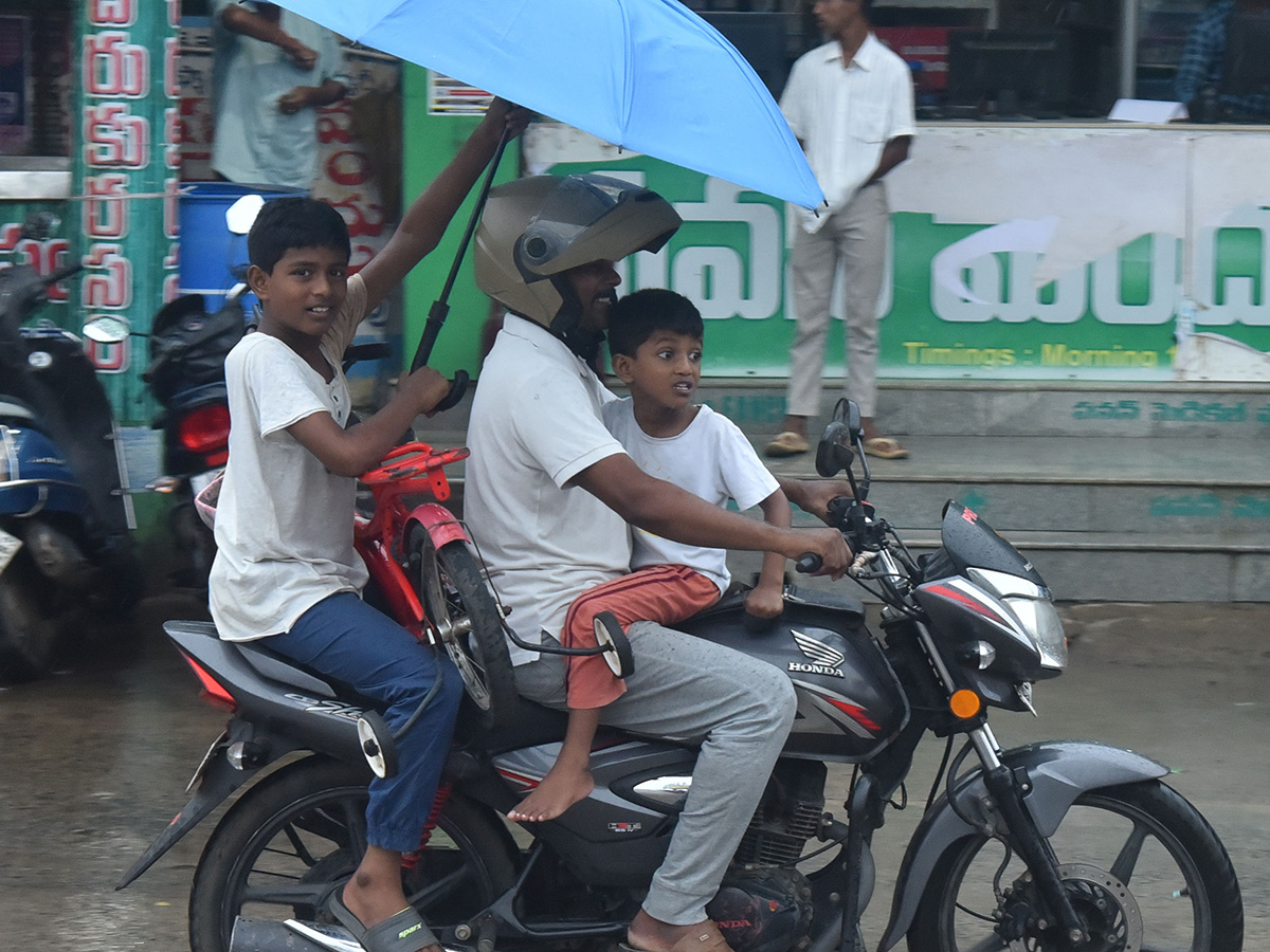 heavy_20rains_20in_20andhra_20pradesh_20updates_14.jpg 14