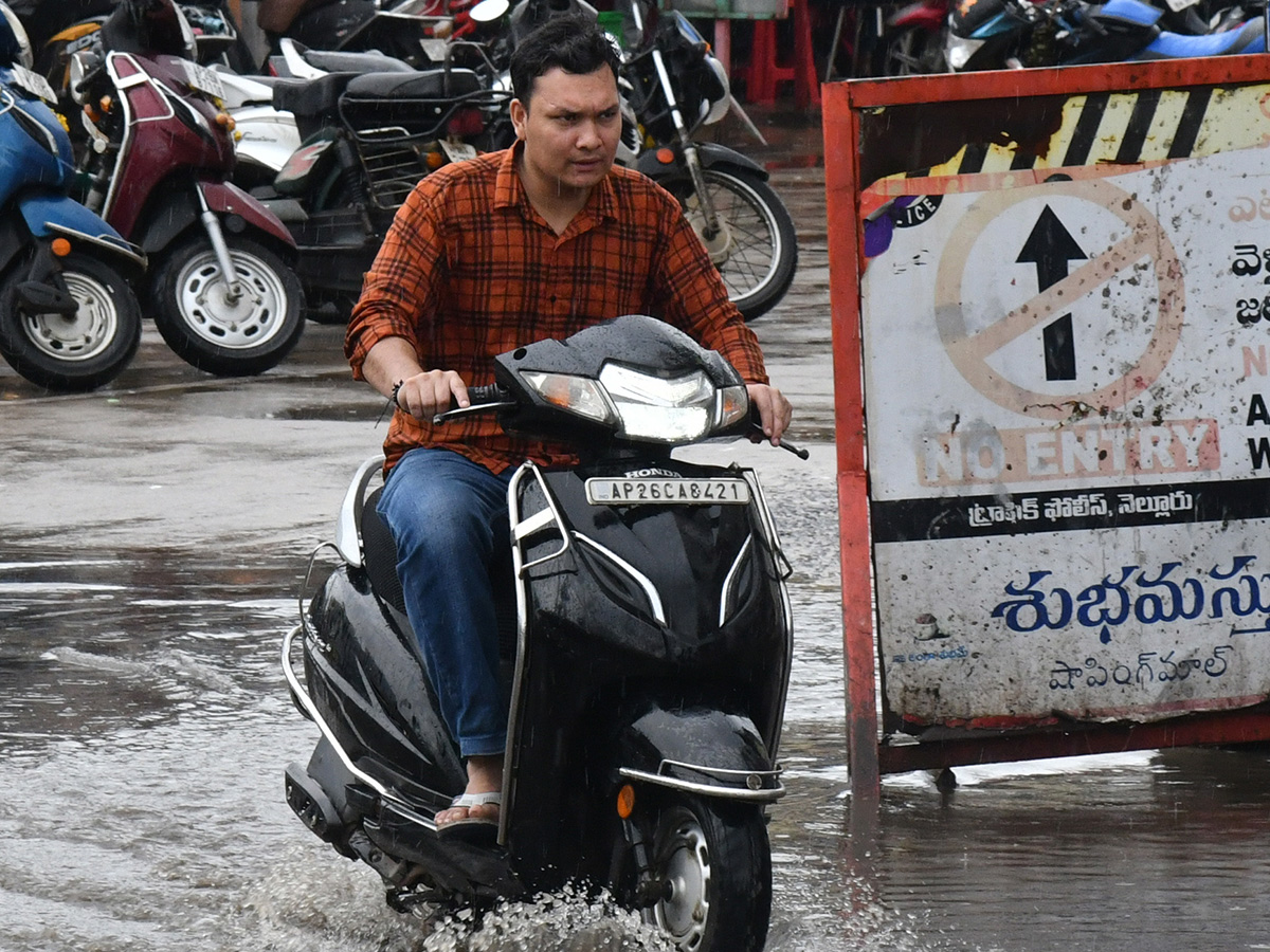heavy_20rains_20in_20andhra_20pradesh_20updates_19.jpg 18