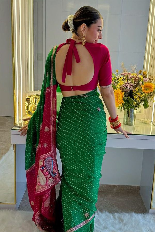 Actress_20Hansika_20Motwani_E2_80_99s_20new_20housewarming_20Ceremony_20Photos_20_282_29.jpg 3