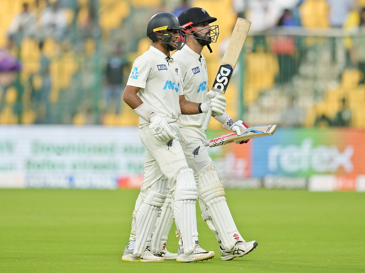 Ind_20vs_20NZ_20In_20Terrible_2046_20All_20Out_20Display_20India_20Set_20Unwanted_20136_20Year_20First_20_2823_29.jpg 28