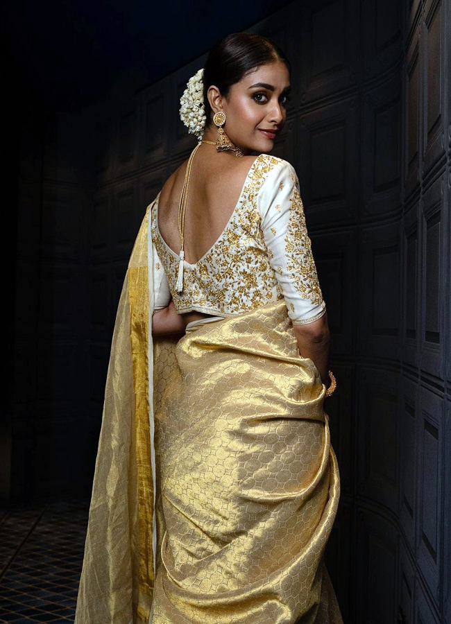 Keerthy_20Suresh_2016.jpg 16
