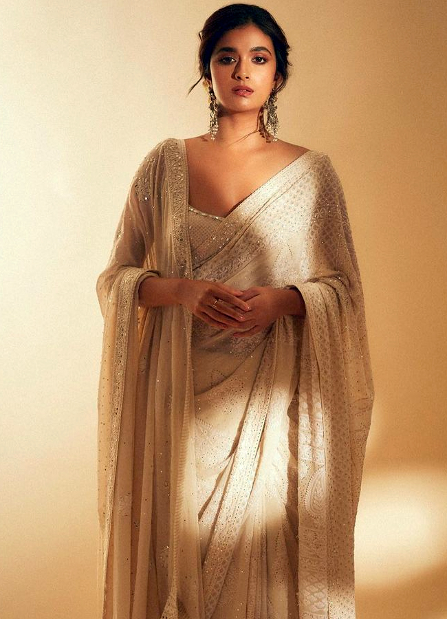 Keerthy_20Suresh_205.jpg 6