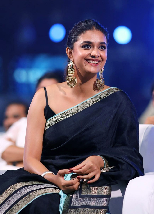 Keerthy_20Suresh_207.jpg 8