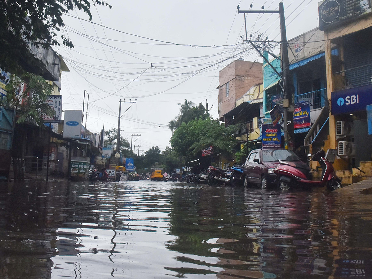 heavy_20rains_20in_20andhra_20pradesh_20today_20photos__20_2820_29.jpg 20