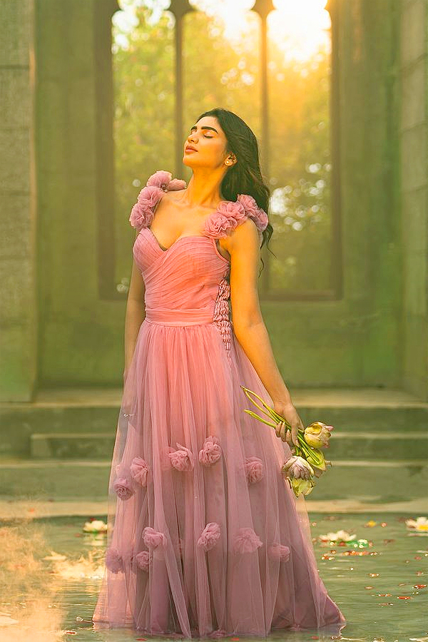 Jabardasth_20Varsha_20Trending_20In_20Social_20Media_20Photos_20_281_29.jpg 2
