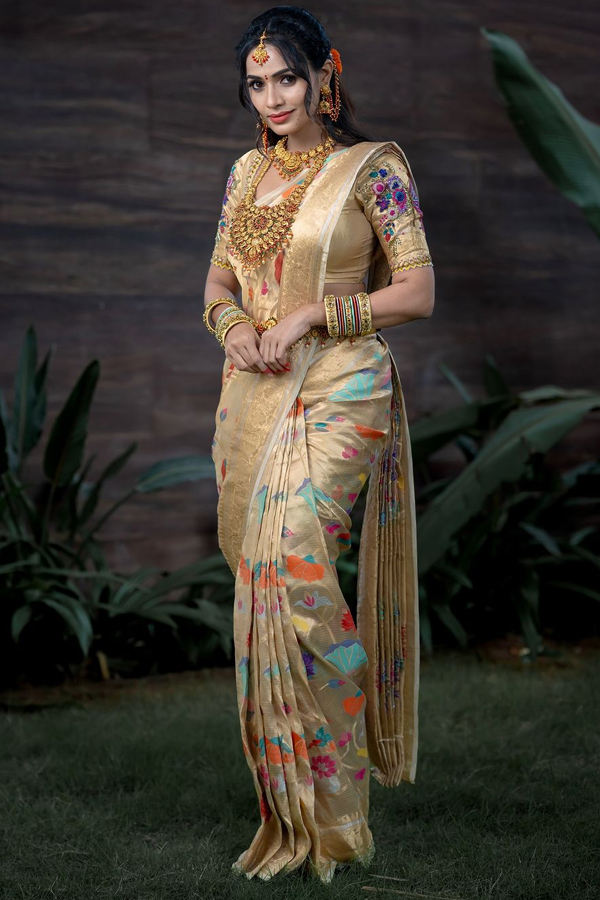 Shobha-Shetty-4_0.jpg 5