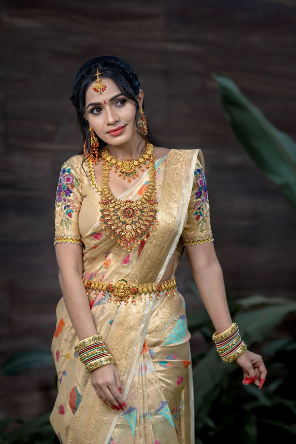 Shobha-Shetty-5_0.jpg 6