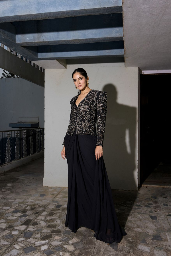Simran-Choudhary-1.jpg 2