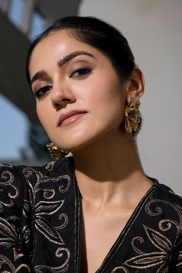 Simran-Choudhary-5.jpg 6