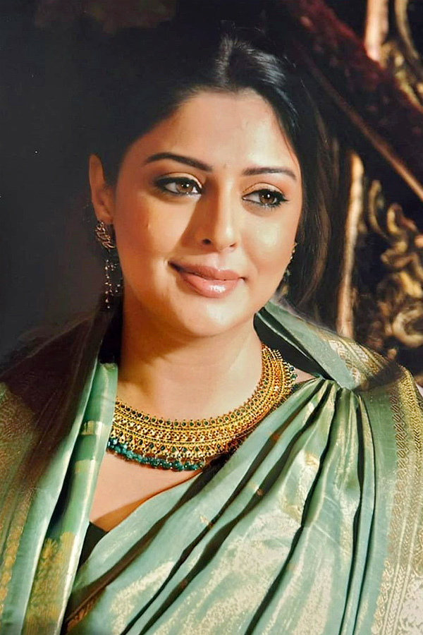 Interesting_20Facts_20About_20Actress_20Nagma_20Photos_20_2811_29.jpg 10