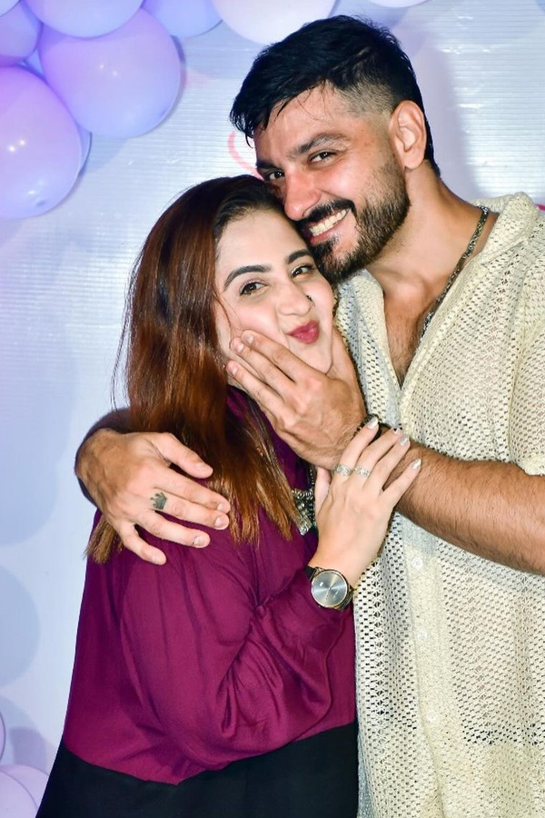 Bigg_20Boss_20Actor_20Ali_20reza_20daughter_20Birthday_20Celebrations_20Photos_20_287_29.jpg 8