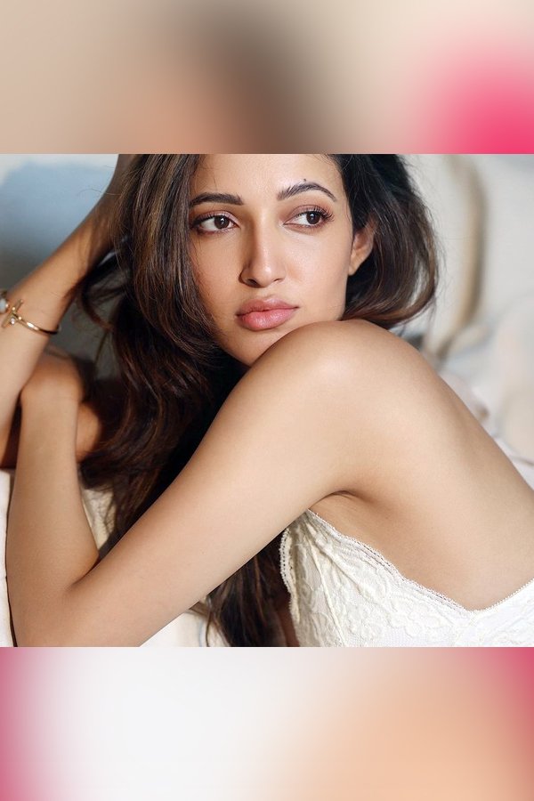 Neha_20Shetty11.jpg 15