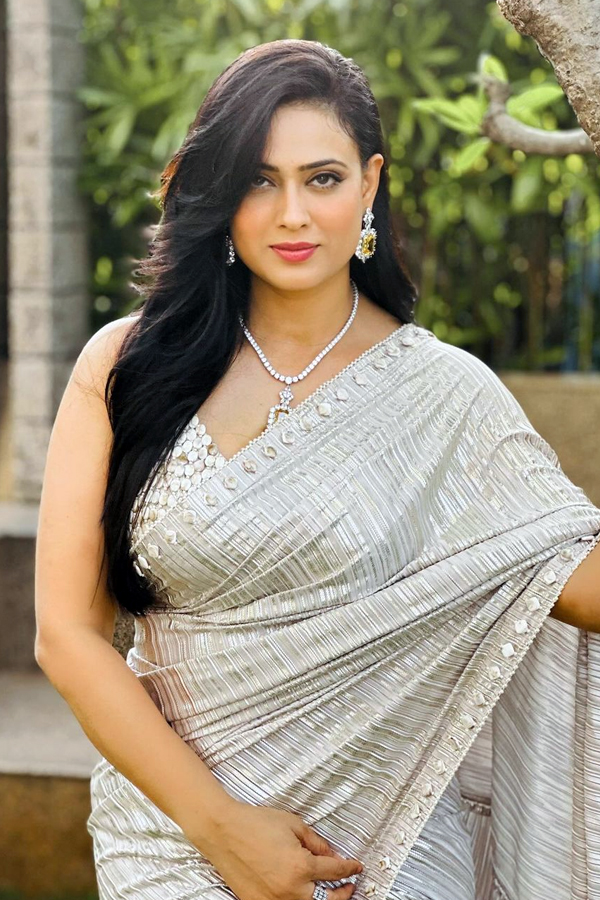 Swetha_20Tiwary_2010.jpg 10