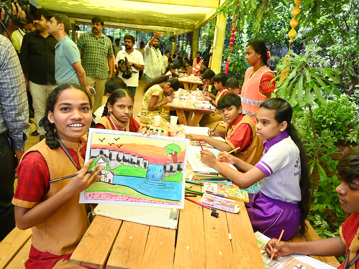 Free_20Entry_20For_20Praja_20Sambaralu_20in_20KBR_20Park__20_2823_29.jpg 23