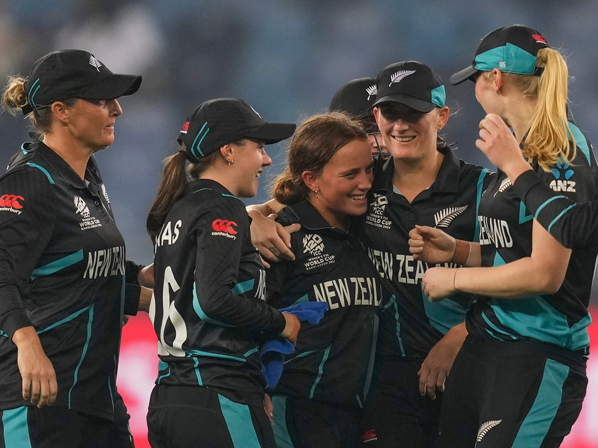 ICC_20Womens_20T20_20World_20Cup_202024_20winning_20New_20Zealand__20_2821_29.jpg 21