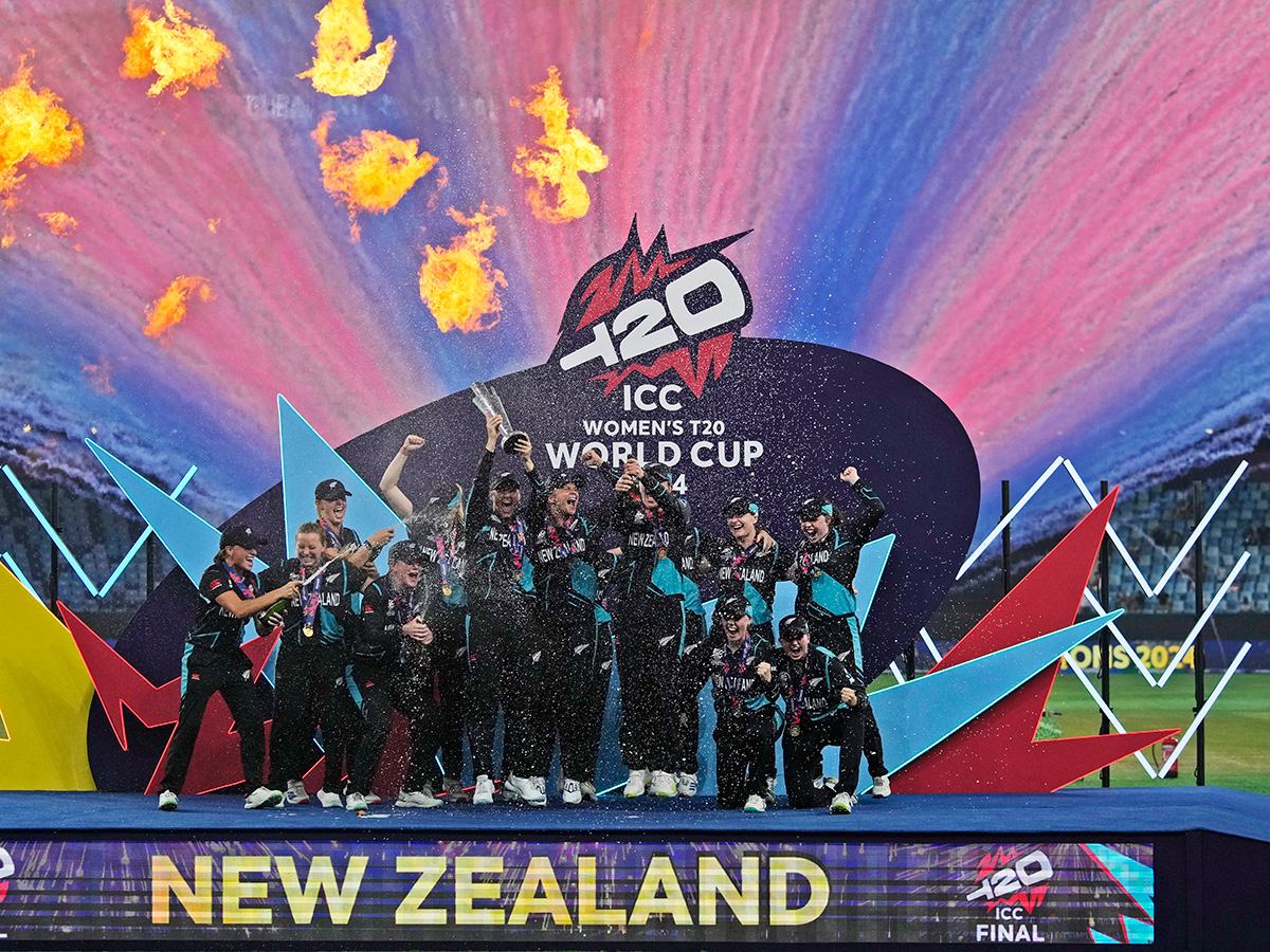 ICC_20Womens_20T20_20World_20Cup_202024_20winning_20New_20Zealand__20_282_29.jpg 2