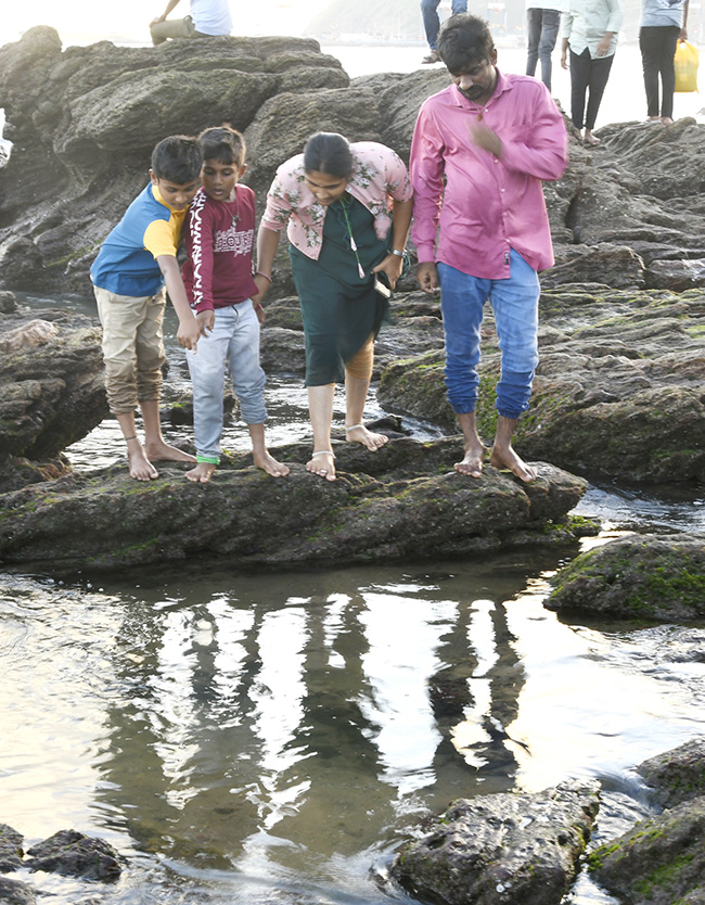 Visakhapatnam_20rk_20beach_10.jpg 9