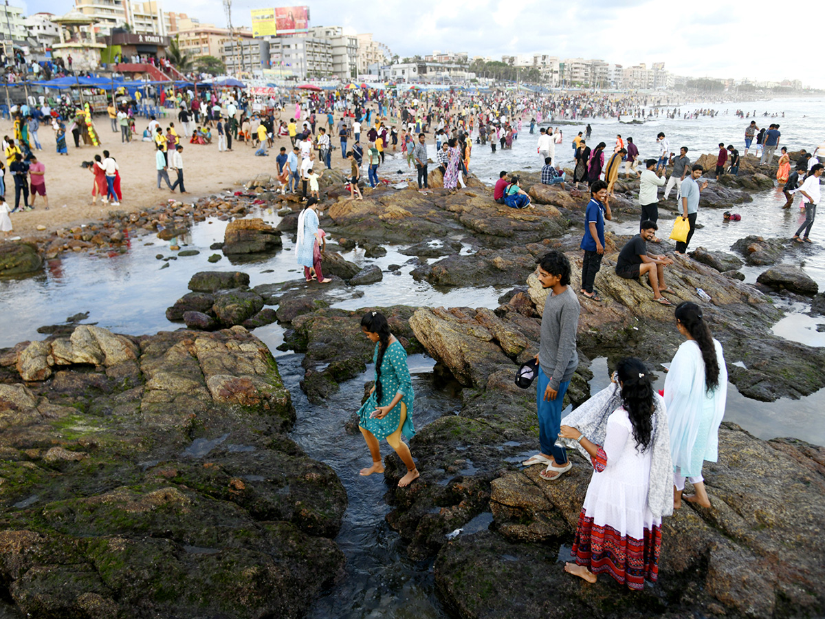 Visakhapatnam_20rk_20beach_7.jpg 7