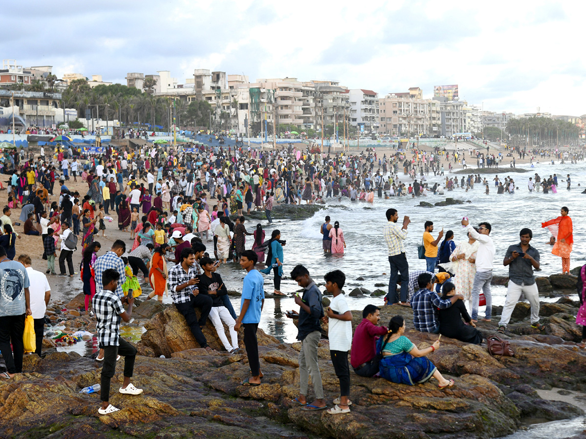 Visakhapatnam_20rk_20beach_9.jpg 8