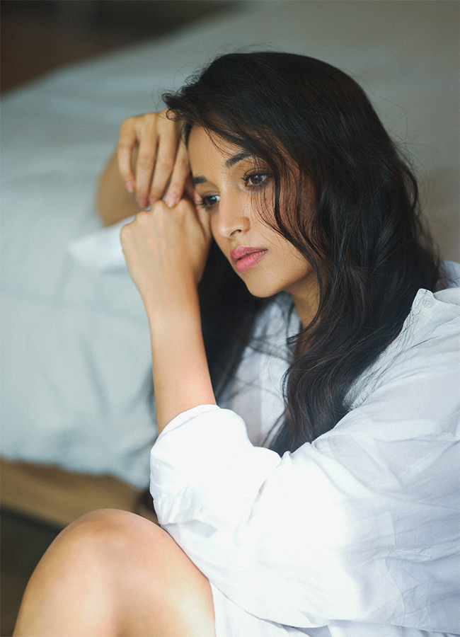 actress_20Srinidhi_20Shetty_20birthday_20special_20pics__20_284_29.jpg 4