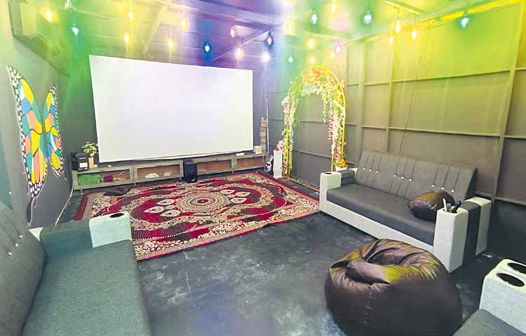 home_20theater.jpg