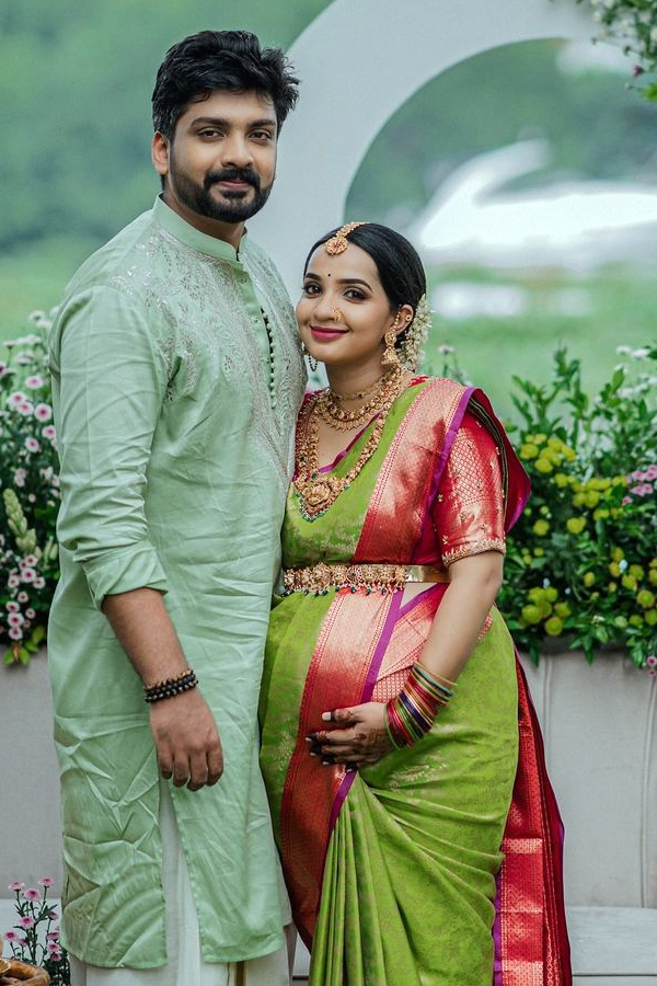 malavika_20krishnadass_2018.jpg 19