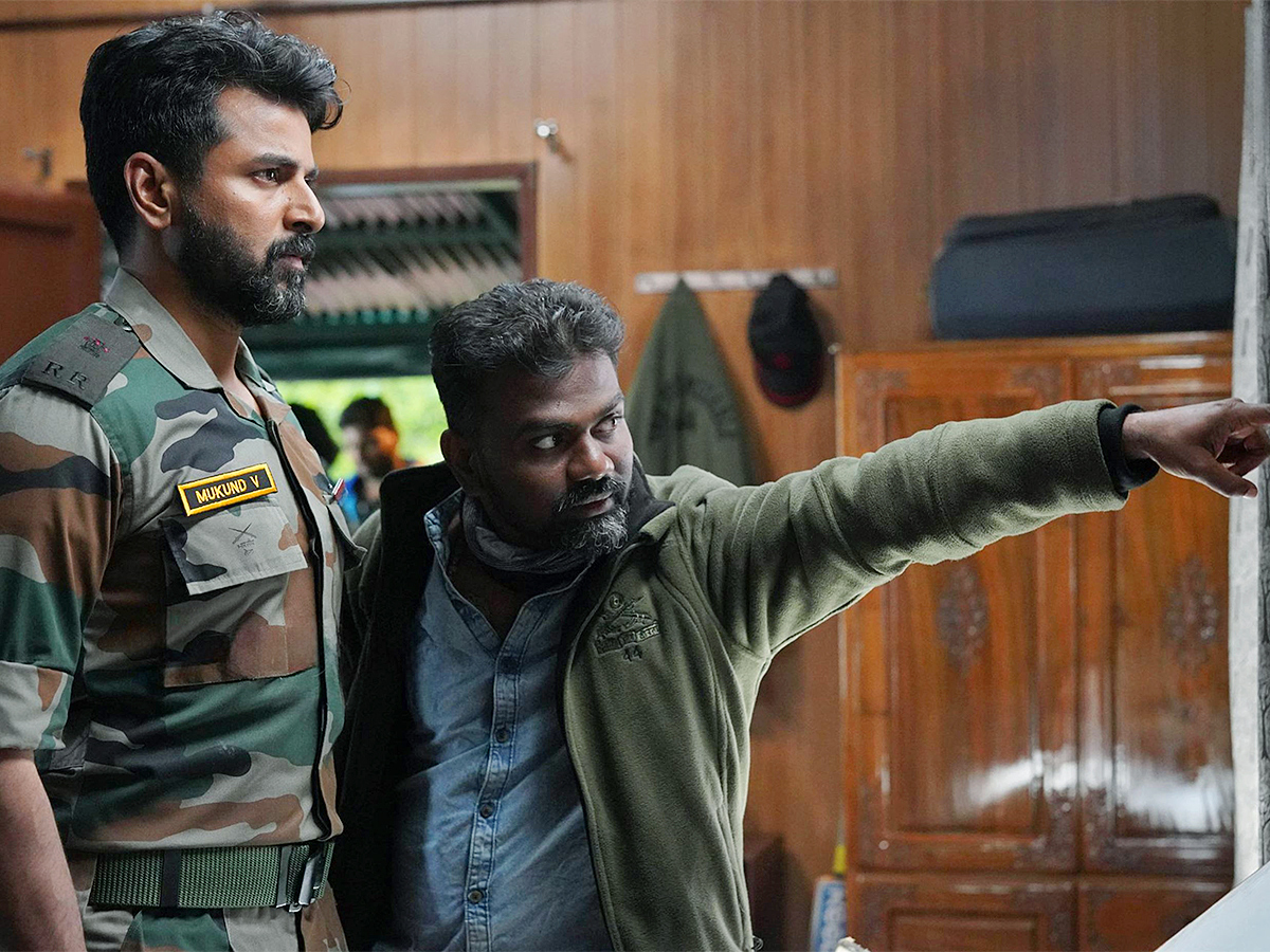 Amaran_20Movie_20HD_20Images__20_2821_29.jpg 21