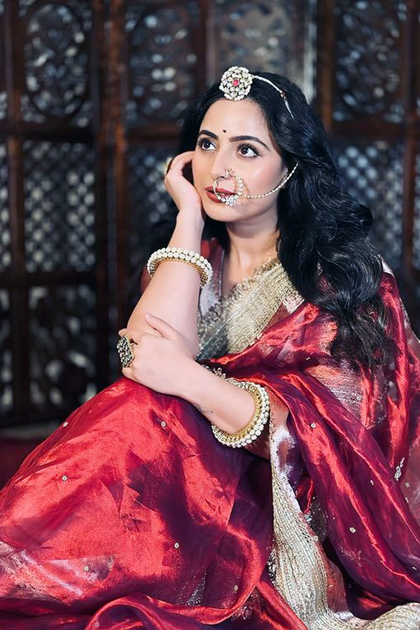 Shreya1.jpg 21