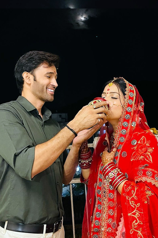 karan_20Sharma1.jpg 3
