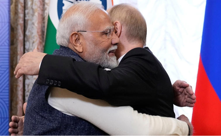 putinmodi.jpg