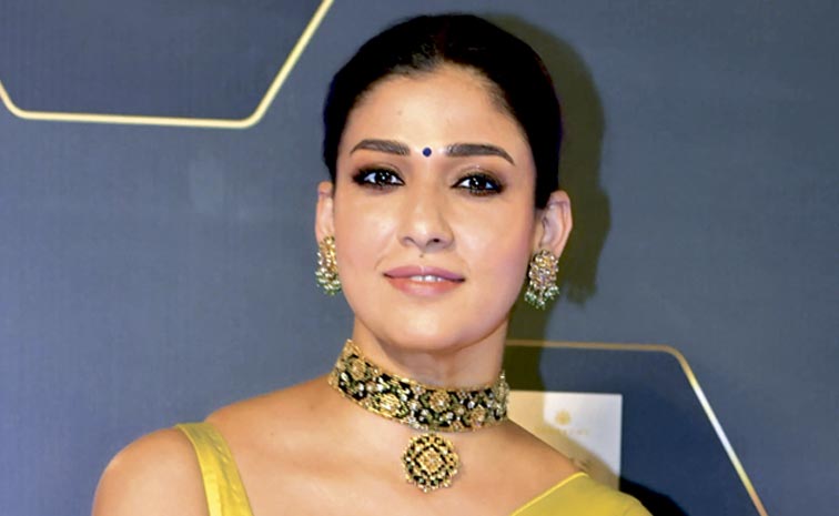 9tara-yellow-saree.jpg