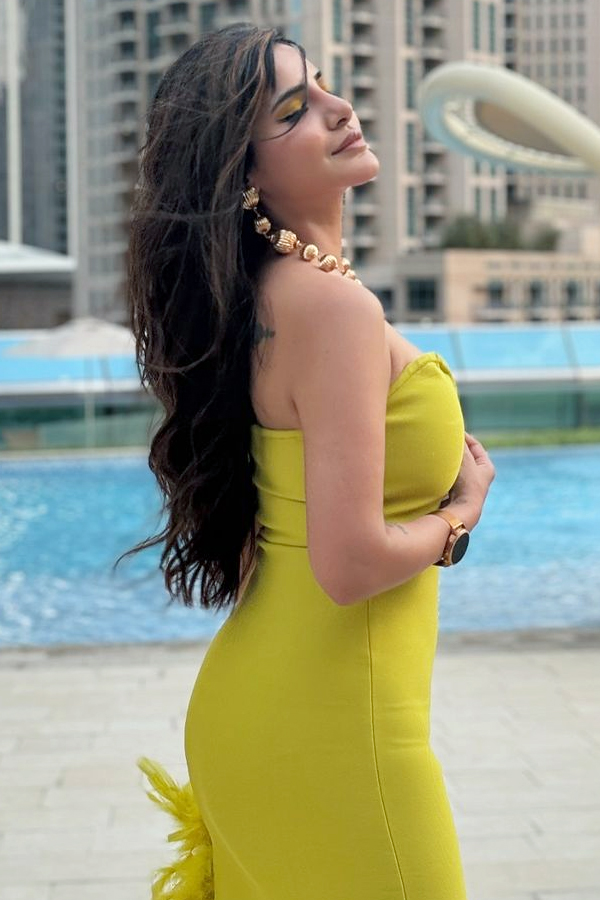 Ashu_20Reddy_207.jpg 8