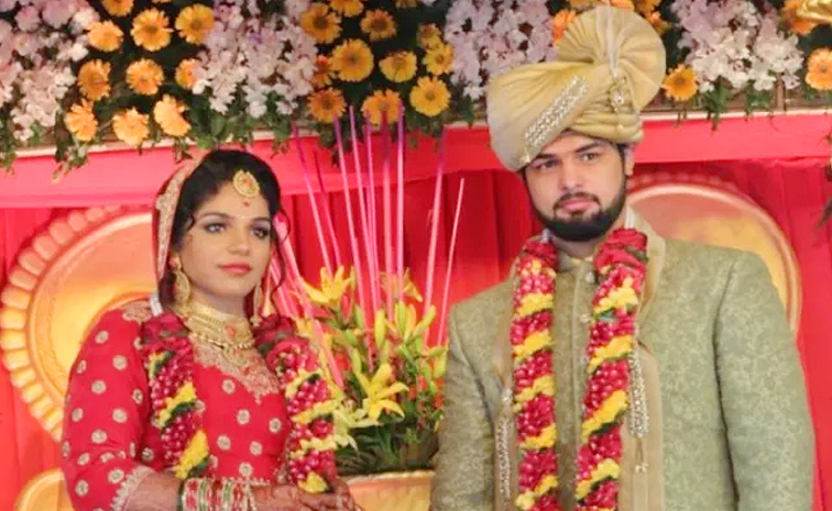 Intresting_20Facts_20About_20Wrestler_20Sakshi_20Malik_20Husband_2C_20satyawark_20kadian_20Photos_20_284_29.jpg 3